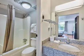Motel 6-Mount Jackson, VA - Shenandoah - Badezimmer