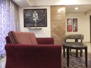 Hotel Reeva Suites - Lobby