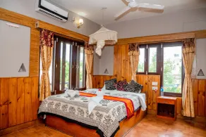 Hotel Riverside with Swimming pool - Room