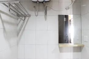 RedLiving Apartemen Mekarwangi Square - Agus 2 Tower A - Bathroom