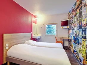 hotelF1 Nîmes Ouest - Rom