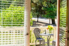 Aurora Park Cottages - Vue de la chambre