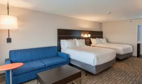 Holiday Inn Express & Suites - Dodge City by IHG - Zimmer