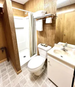 Willow Springs Resort - Bathroom