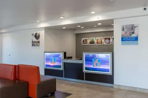 Motel 6 Bryan, TX - University Area - Réception