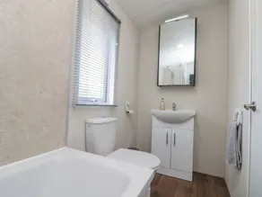 Cosy family farm static caravan - Bathroom