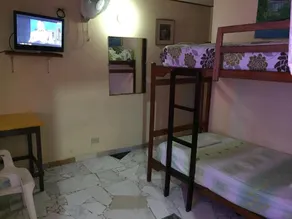 Yellow Moon Guesthouse & Apartments - Chambre