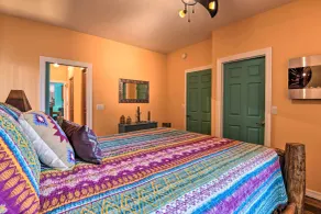 Rest Easy in Mesa! Home w/ Hot Tub & Shared Yard - Innvendig