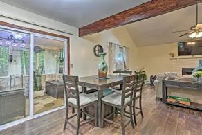 15 Mi to Camelback Ski Resort: Home w/ Deck! - Interiör