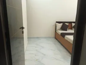 Hotel Pampa Sarovar - Rom