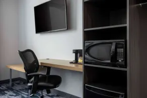 Quality Inn & Suites - Chambre