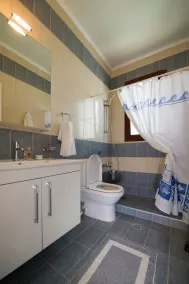 Petra Villas - Bathroom