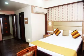 Hotel Indiana Inn - Room