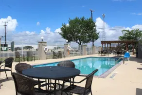 La Quinta Inn and Suites by Wyndham - Schertz - Pool
