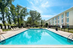 Holiday Inn Johnstown-Gloversville by IHG - Piscine