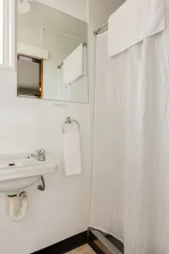 Ocean Beach Hotel - Badezimmer