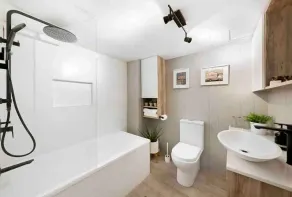 Copacabana Apartments - Bathroom