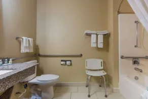 Quality Inn Galesburg near US Highway 34 and I-74 - Room