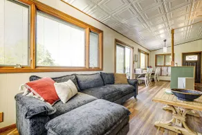 < 1 Mi to Tuttle Creek Lake: Cabin w/ Deck - Innenbereich