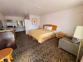 Emerald Inn & Lounge - Chambre