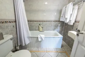 The Harbour Inn - Baño