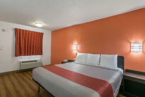 Motel 6-Dothan, AL - Rum