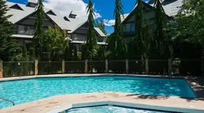 Twin Peaks Resort by Whistler Vacation Club - Piscine