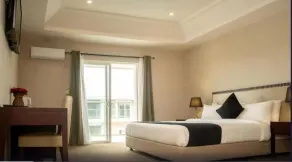 Royal Ambassador Hotel - Værelse