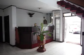 RedDoorz near Taman Kota Lapang Merdeka Sukabumi - Reception