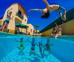 International Surf Camp ONLY SURF - Piscine