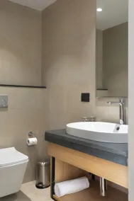 Rae by Tamara Kumbakonam - Formerly Lilac Kumbakonam - Salle de bain