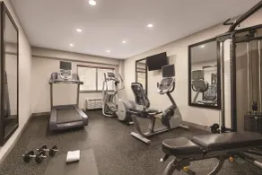 Country Inn & Suites by Radisson, Williamsburg East Busch Gardens , VA - Salle de remise en forme