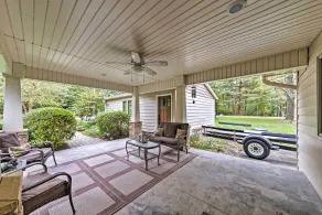 Family Home w/ Deck on Lake Sara: Pets are Welcome - Interiör