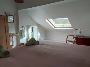 Sally End - Værelse