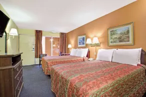 Days Inn by Wyndham Benson - Chambre