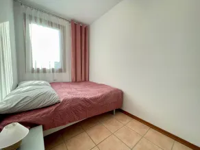 Moderno apartamento junto al mar y a la piscina - Habitación