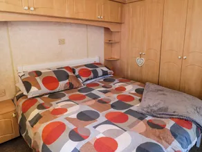 Meric Stone Holiday Lets Caravan 2 - Zimmer