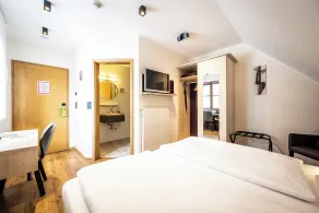 Weinhotel Restaurant Klostermühle - Room
