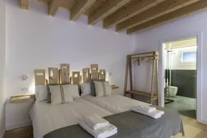 Basoan - Camera
