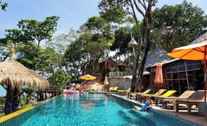 Coco Cape Lanta Resort - Basseng