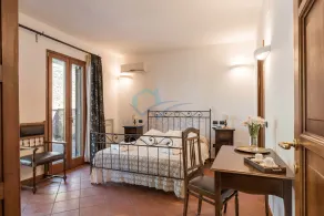 New Refined Villa Rayskaya In Monte Compatri - Zimmer