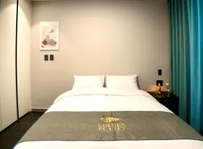 Golden Planet Hotel-Pyeongtaek Godeck - Zimmer
