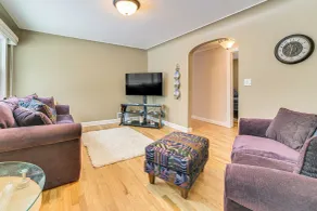 Walk to Lake Huron Beaches: Home w/ Fire Pit! - Interiör