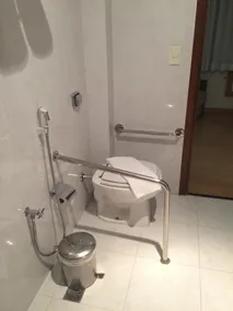 Líber Hotel Nova Serrana - Conforto na Rota da BR-262 - Salle de bain