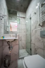 Newway Apartments - Bathroom