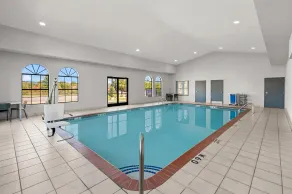 Spark by Hilton North Little Rock - Piscine