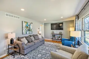 Emporia Family Home Near Downtown: Game Room! - Intérieur