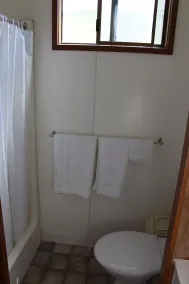 Golden Terrace Holiday Park - Baño