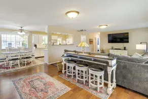 Hot Tub & Fire Pit: Serene Clifton Retreat! - Interiør