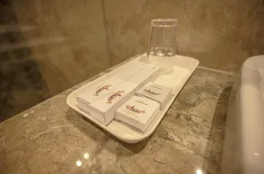 Hotel Utsav Square - Baño
